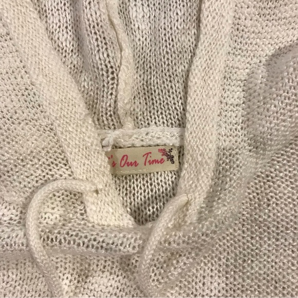 Itโs Our Time Pink and Cream Knit Sweater Hoodie with Lace Sides Size Small - Picture 4 of 5